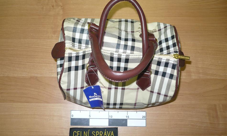 2010-11-7-145Burberry (1).JPG